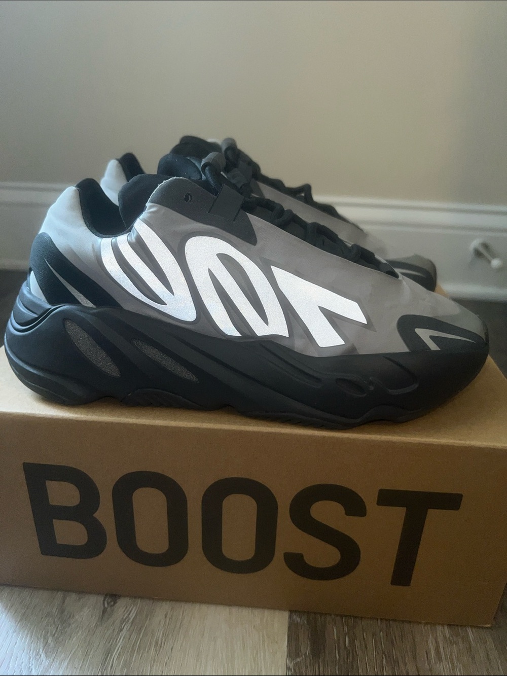 Adidas Yeezy Boost 700 MNVN 'Metallic' (EUC)